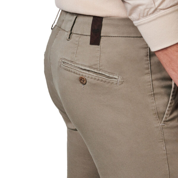 MMX FIVE POCKET BEIGE SUPER SLIM FALCO FIT JEANS back detail