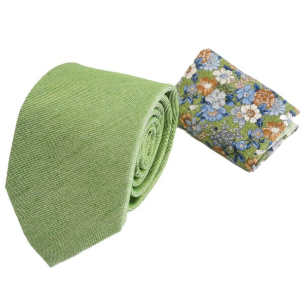 Amanda Christensen green tie and pocketsquare set