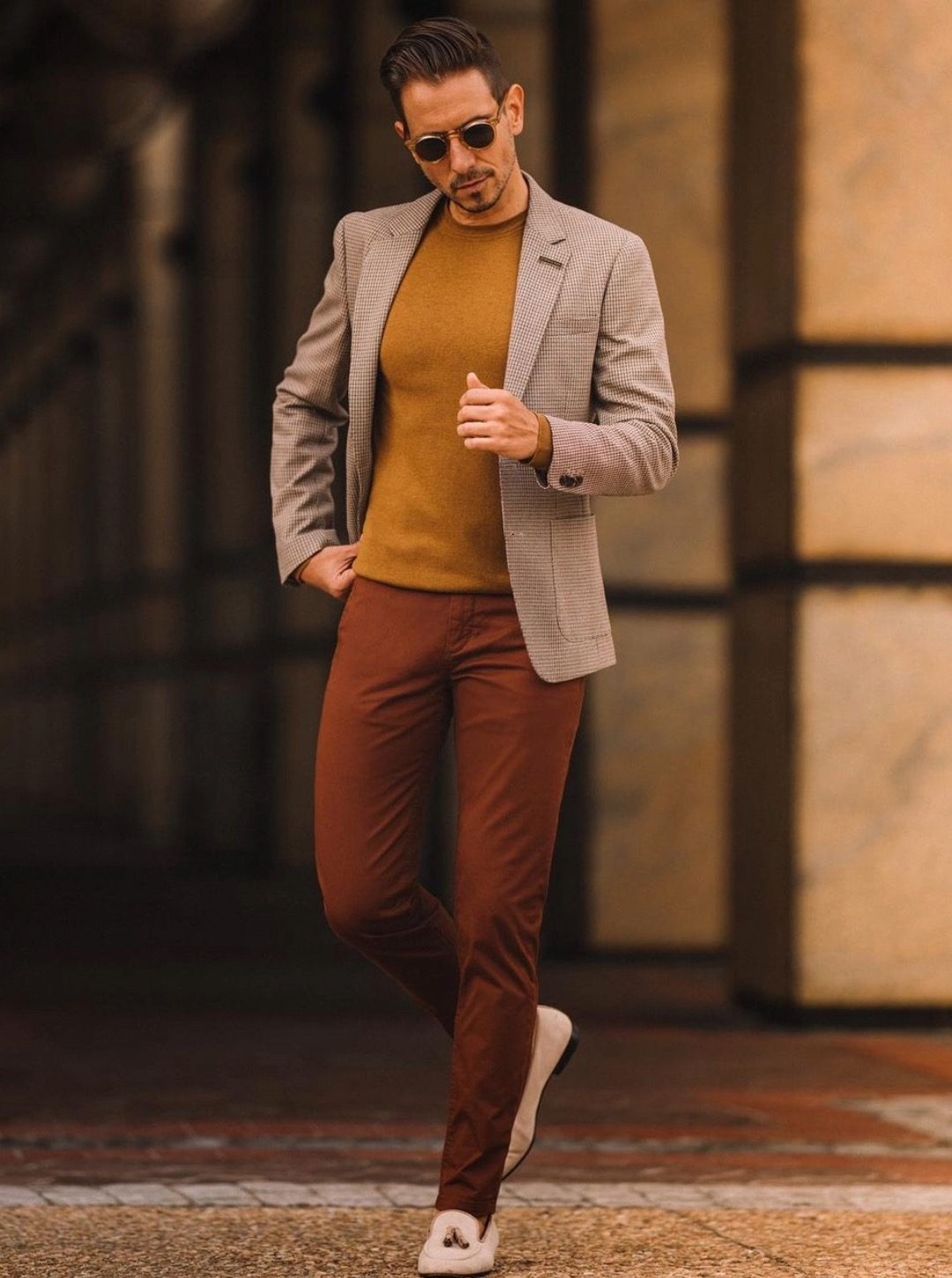 Whatmyboyfriendwore Business Outfit Casual Beige Jacket With Yellow T-Shirt And Brown Chinos